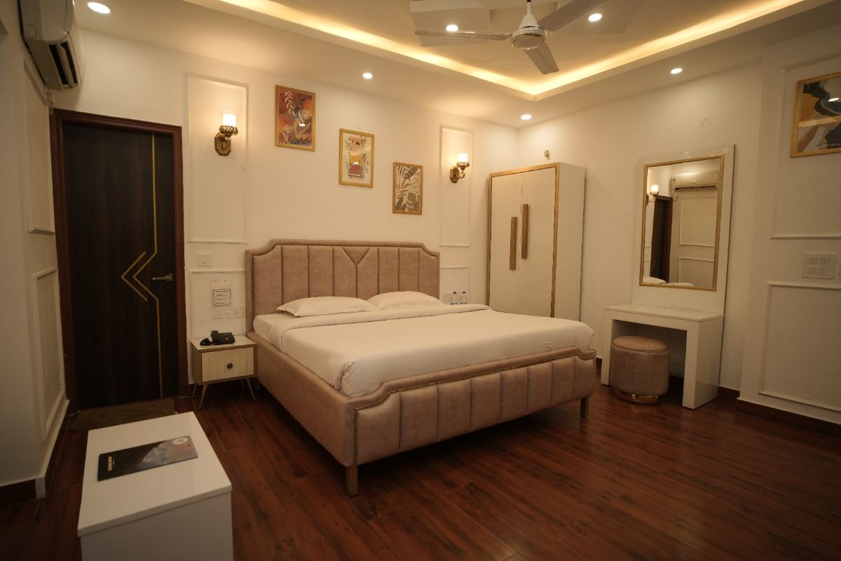Super Deluxe Room at Marvel Hills Resort Kasauli